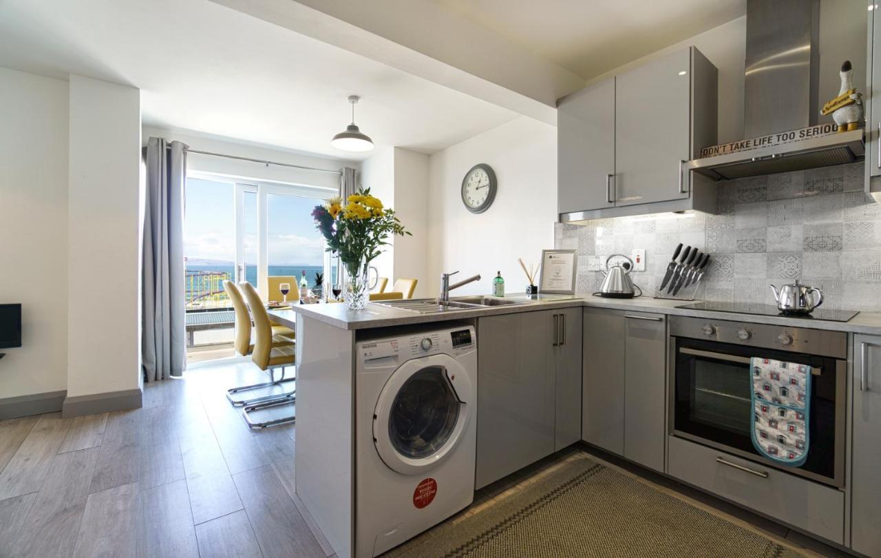 Portrush Penthouse Villa Bagian luar foto